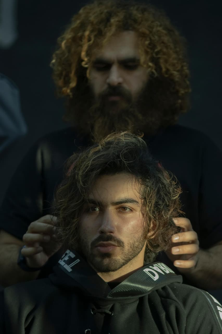 Finished gentleman's haircut with refined texture.